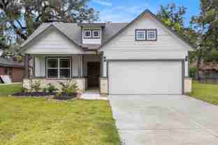 221 Inwood Dr - Photo 1 of 1