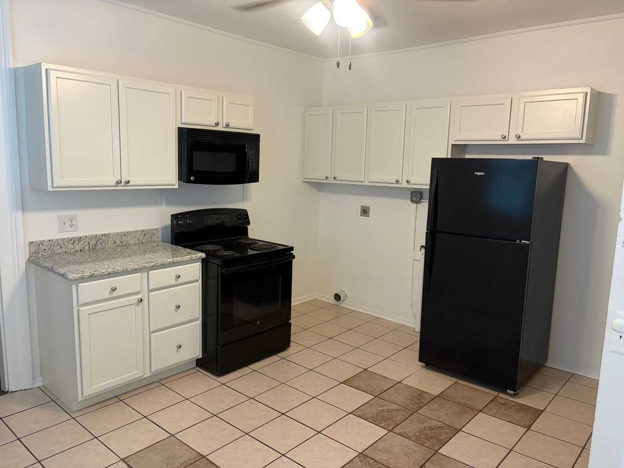 515 Cadiz St - Photo 7 of 10