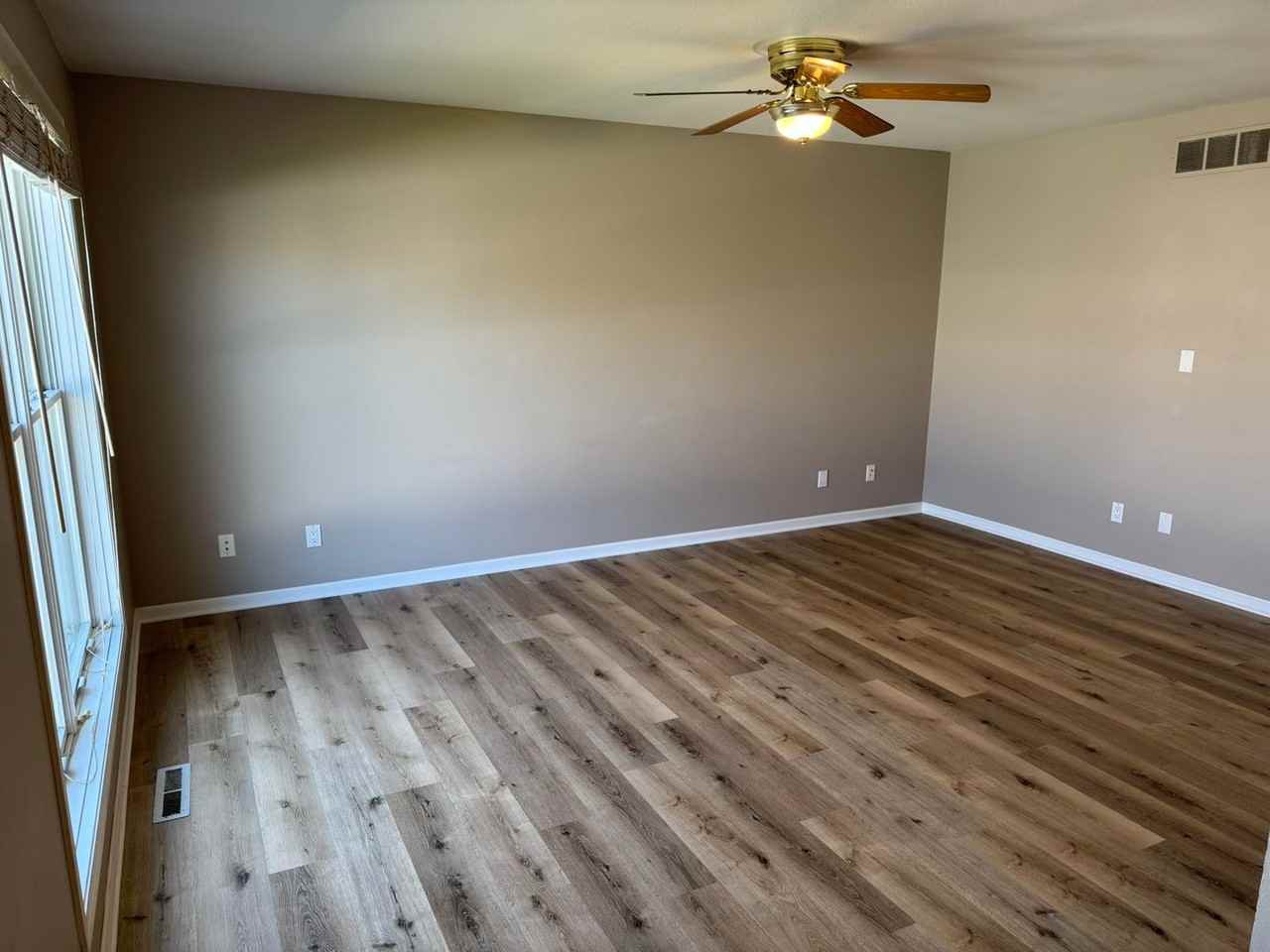 2717 Bristol Dr - Photo 4 of 22