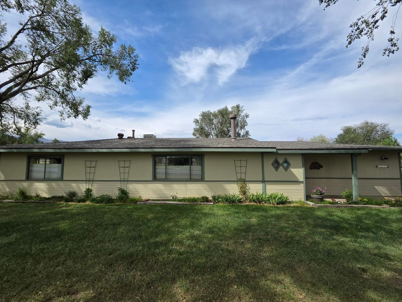 5675 E Burris Ln - Photo 2 of 35