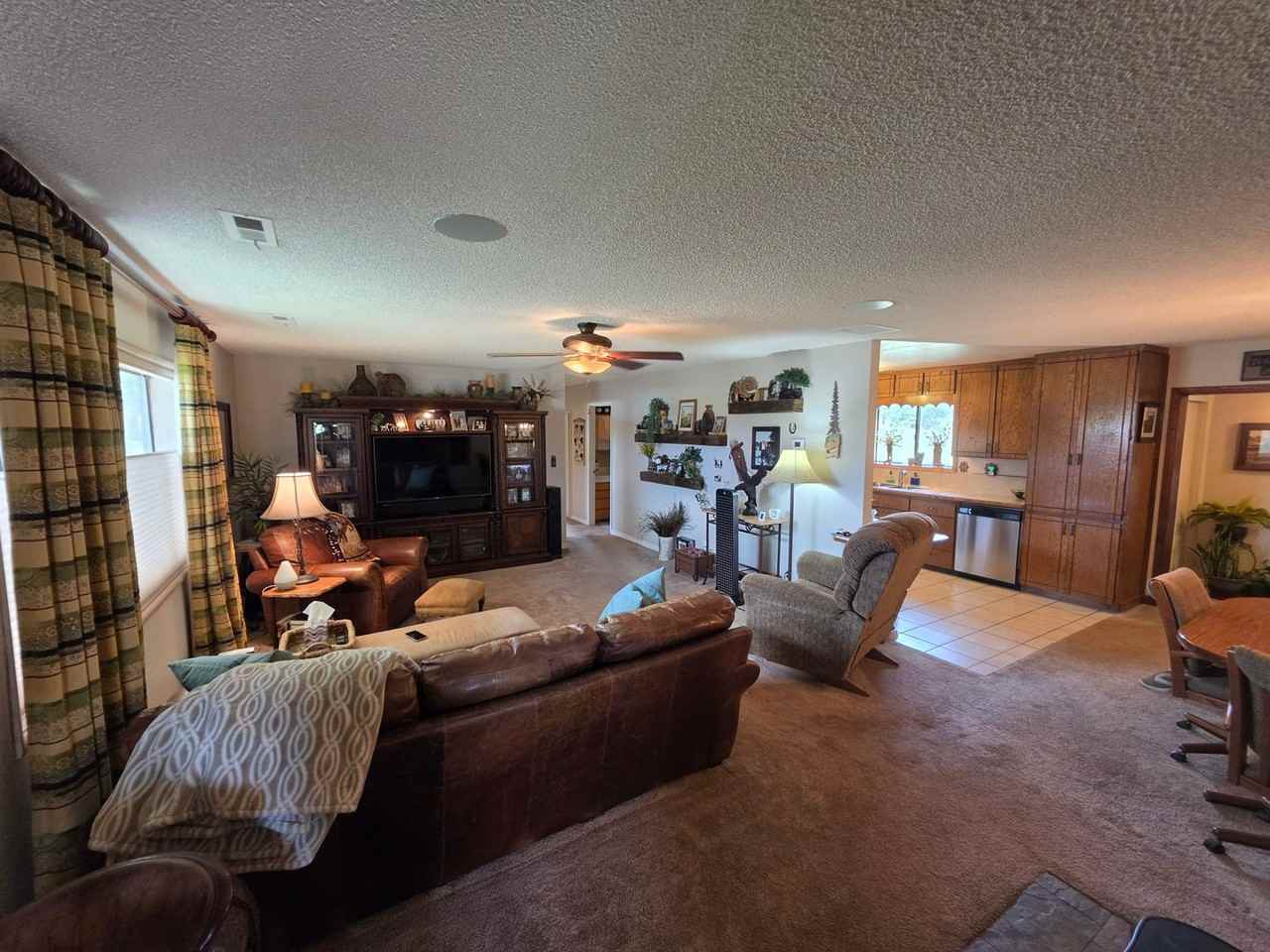 5675 E Burris Ln - Photo 7 of 35