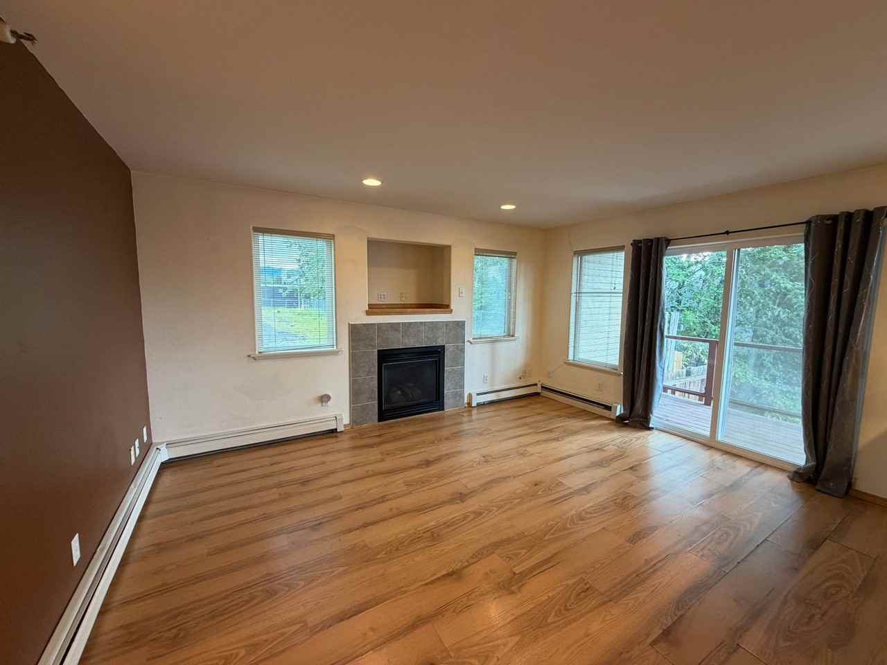 540 Eyak Dr - Photo 2 of 14
