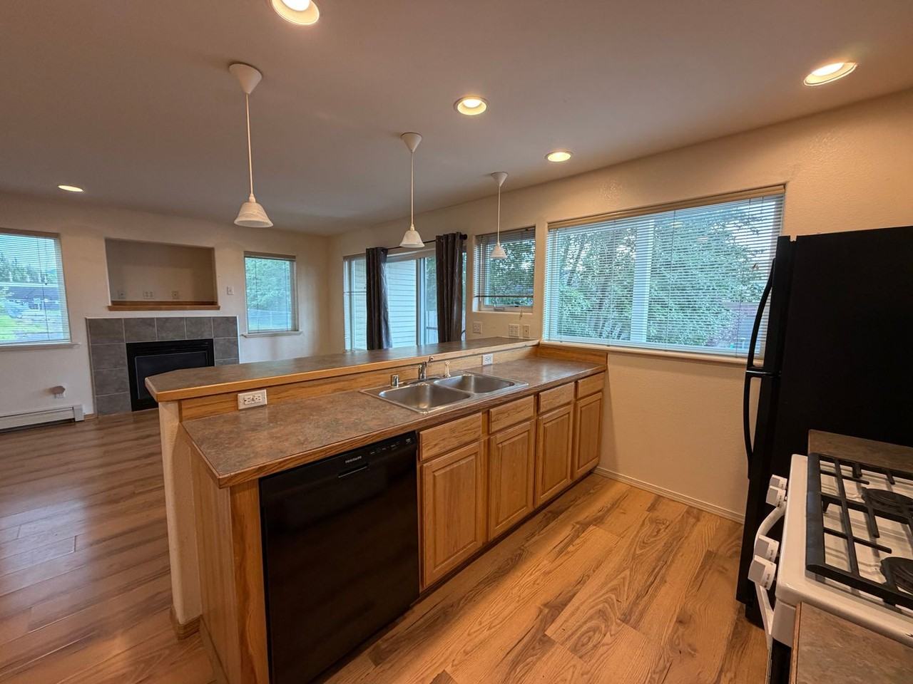 540 Eyak Dr - Photo 6 of 14