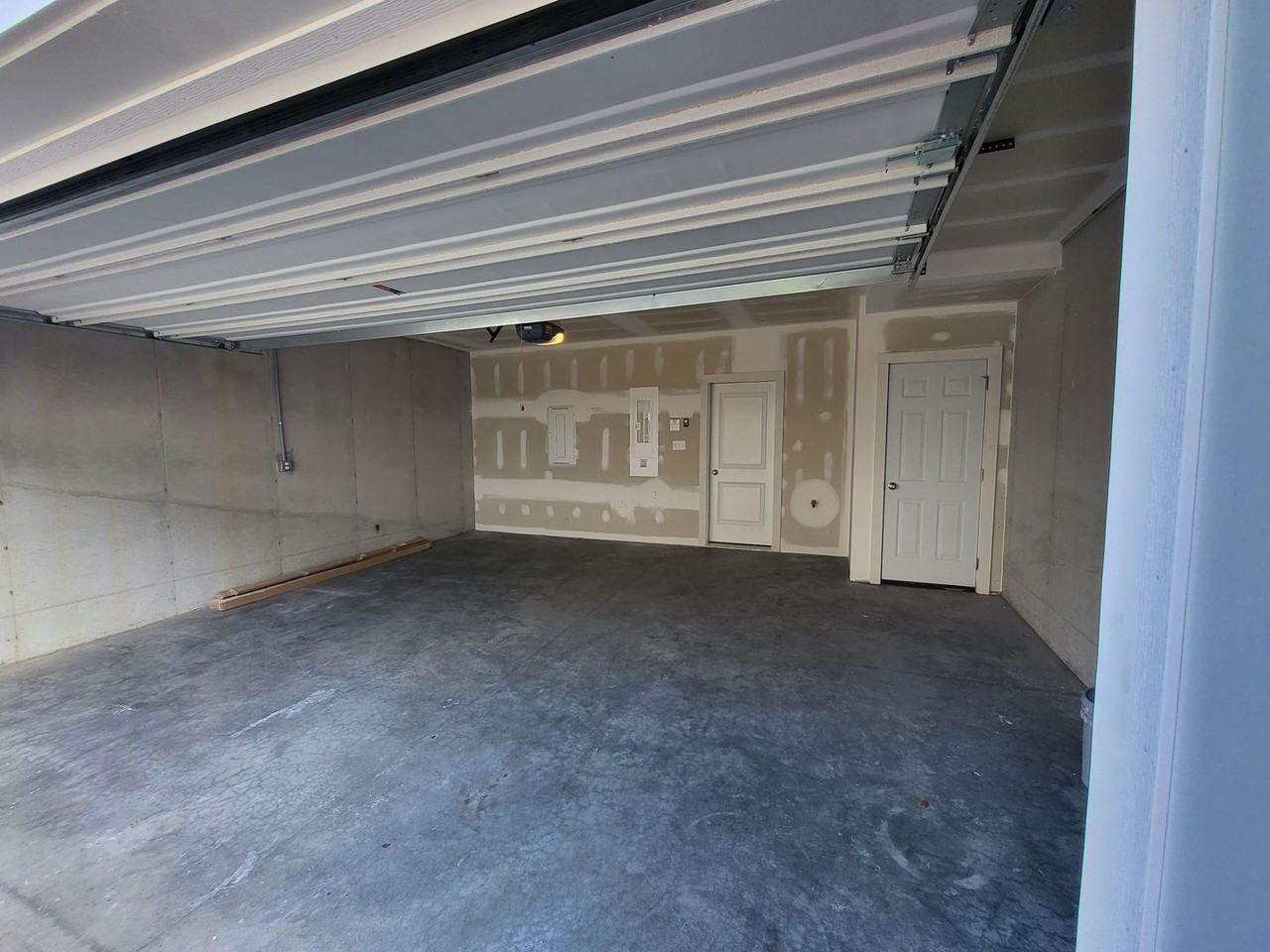 1108 Ashworth St - Photo 6 of 23