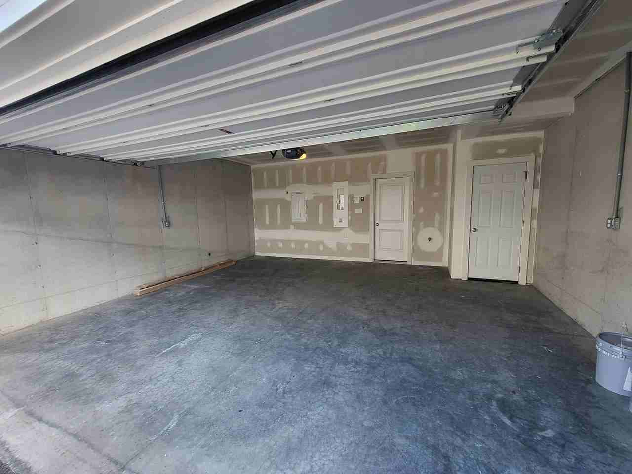 1108 Ashworth St - Photo 7 of 23