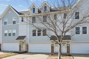 6806 S 182nd Ct - Photo 1 of 1