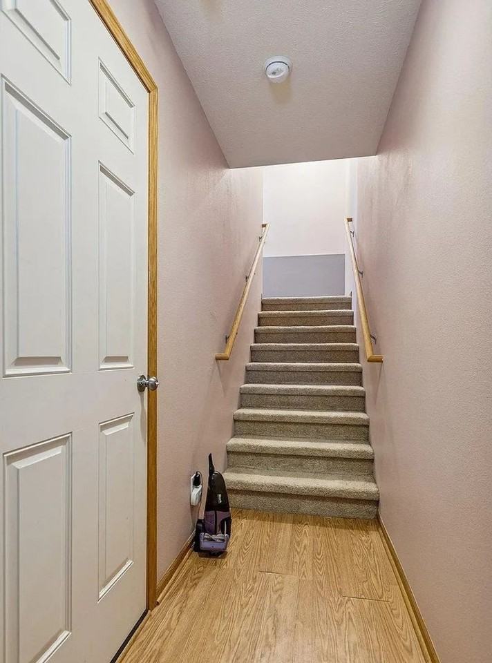 6806 S 182nd Ct - Photo 4 of 21