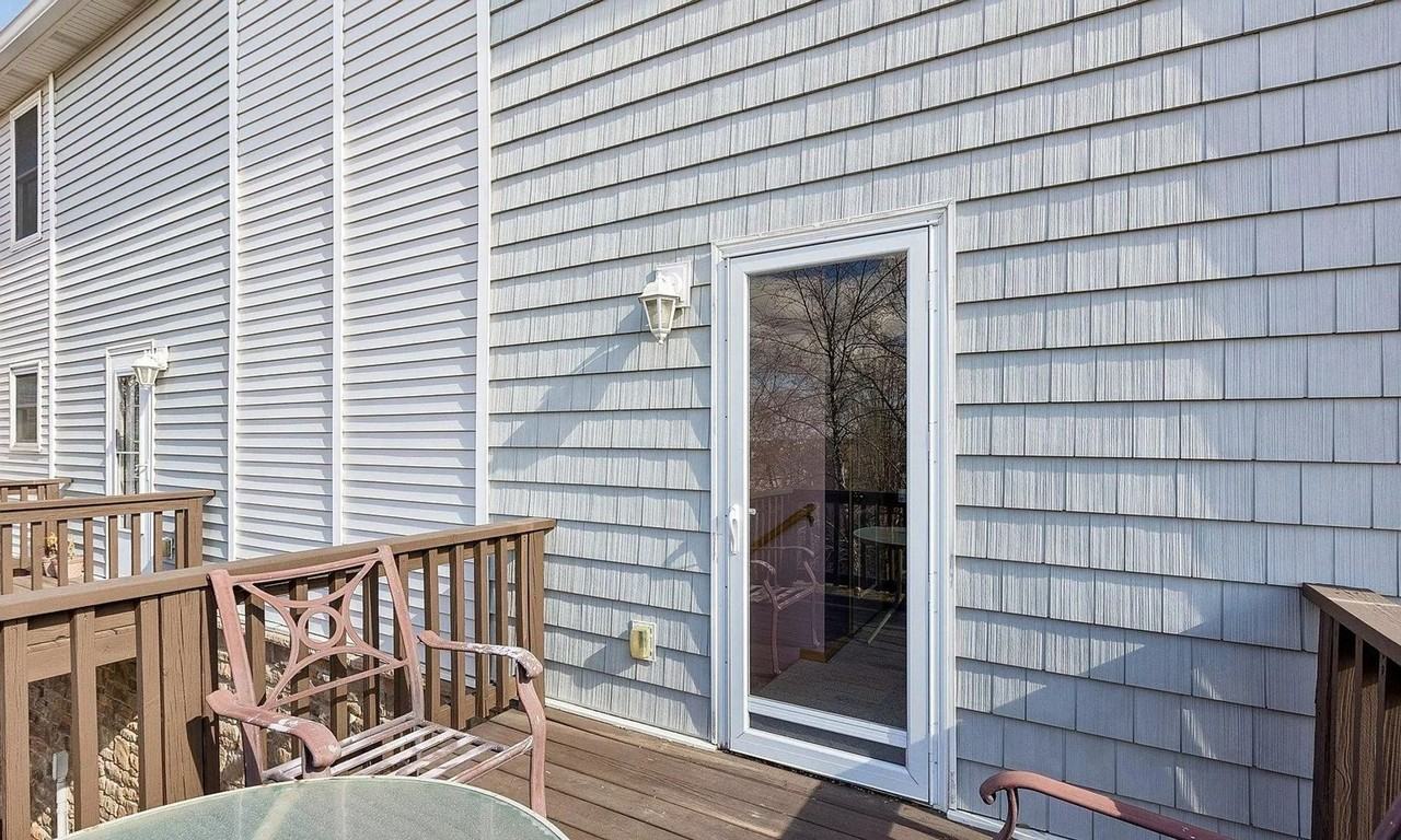 6806 S 182nd Ct - Photo 6 of 21