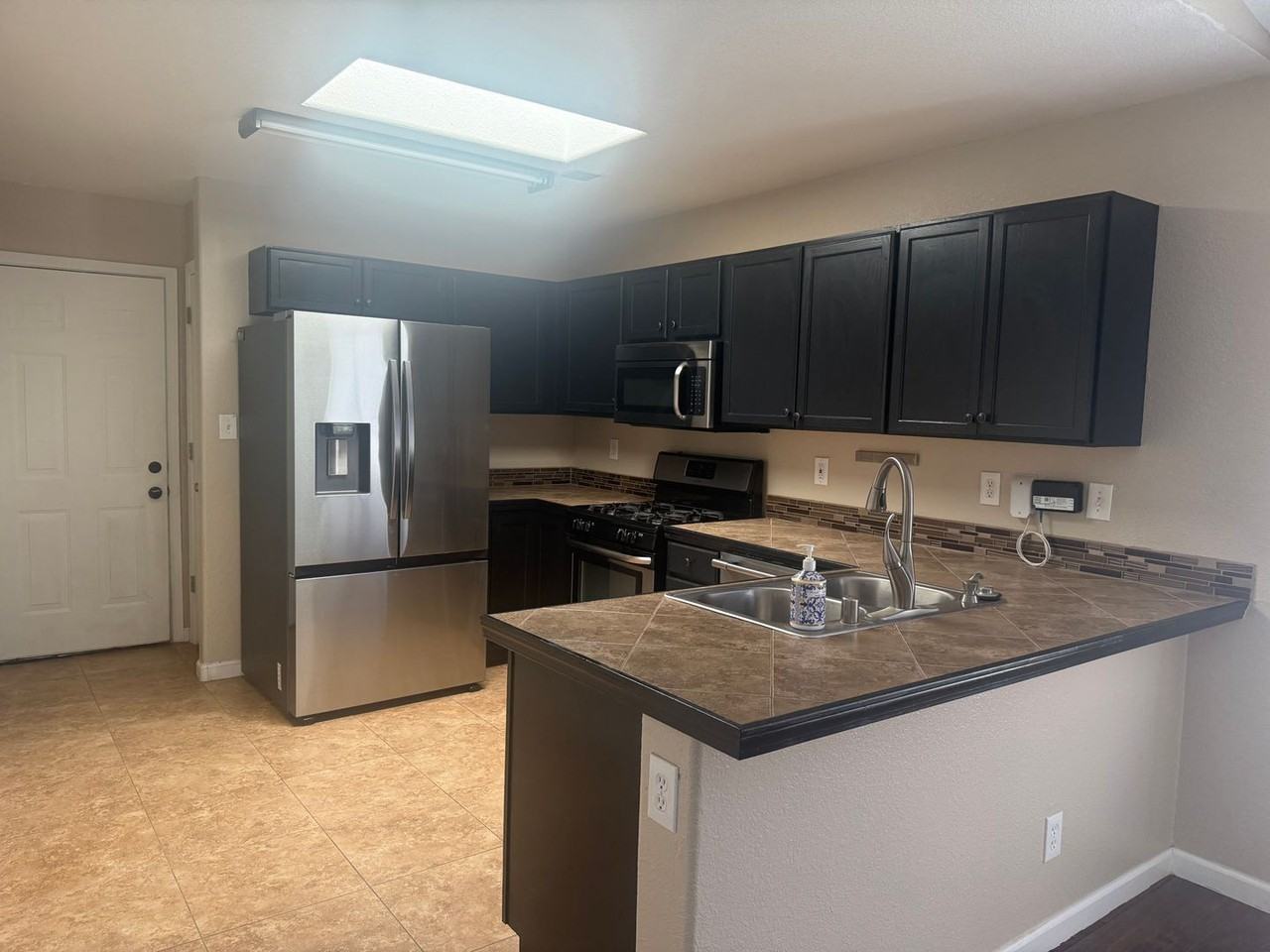 3401 Misty Meadows Dr Ne - Photo 3 of 27