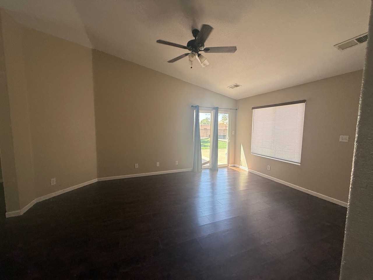 3401 Misty Meadows Dr Ne - Photo 7 of 27