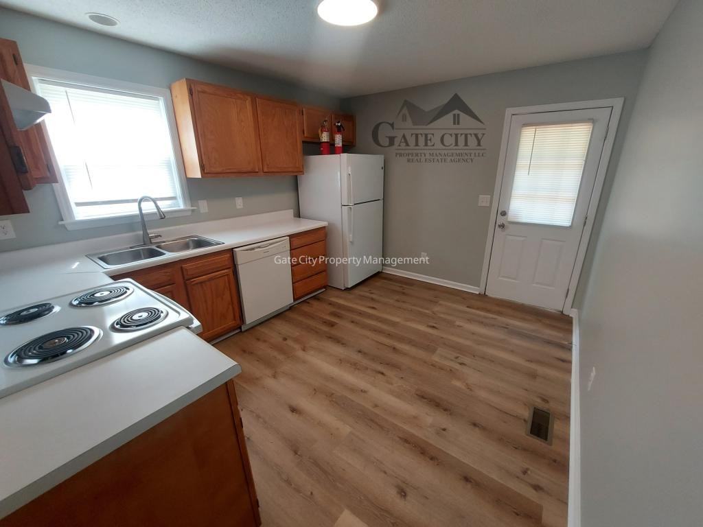 22 King Row - Photo 3 of 15