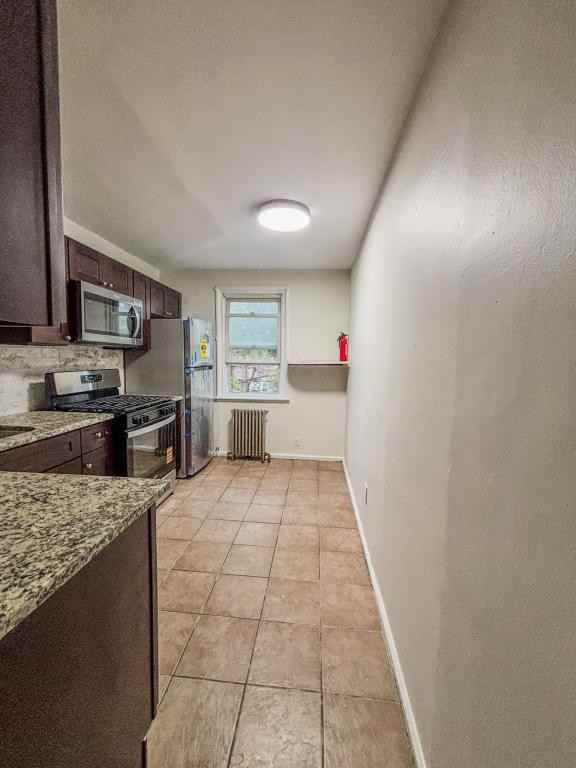 304 E Essex Ave - Photo 5 of 18