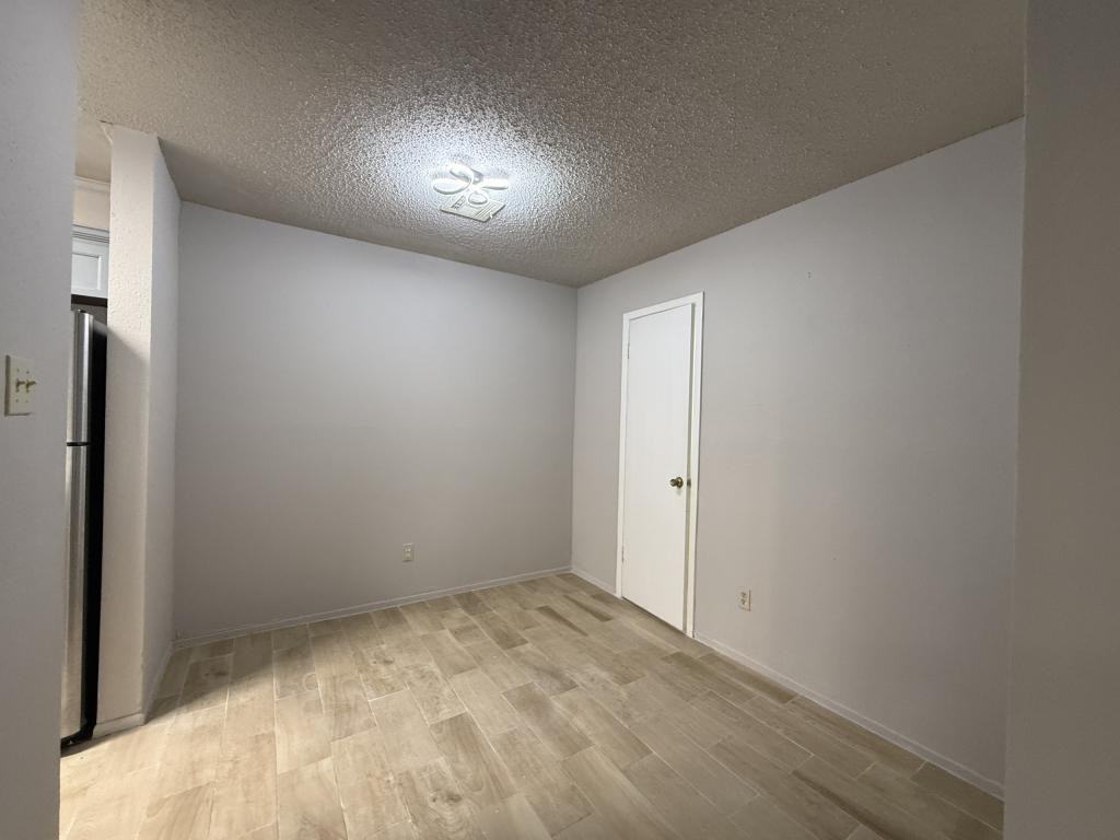 9383 Pagewood Ln - Photo 4 of 28