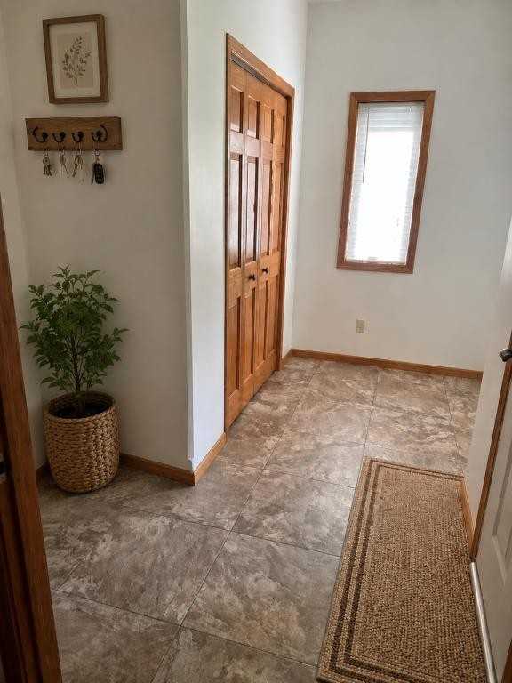 521 S Cherry Ln - Photo 5 of 9
