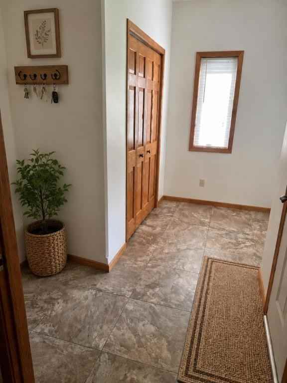 615 S Cherry Ln - Photo 7 of 9