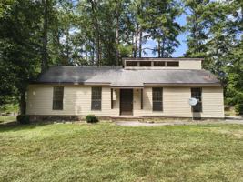 featured image of 2523 Hanover St