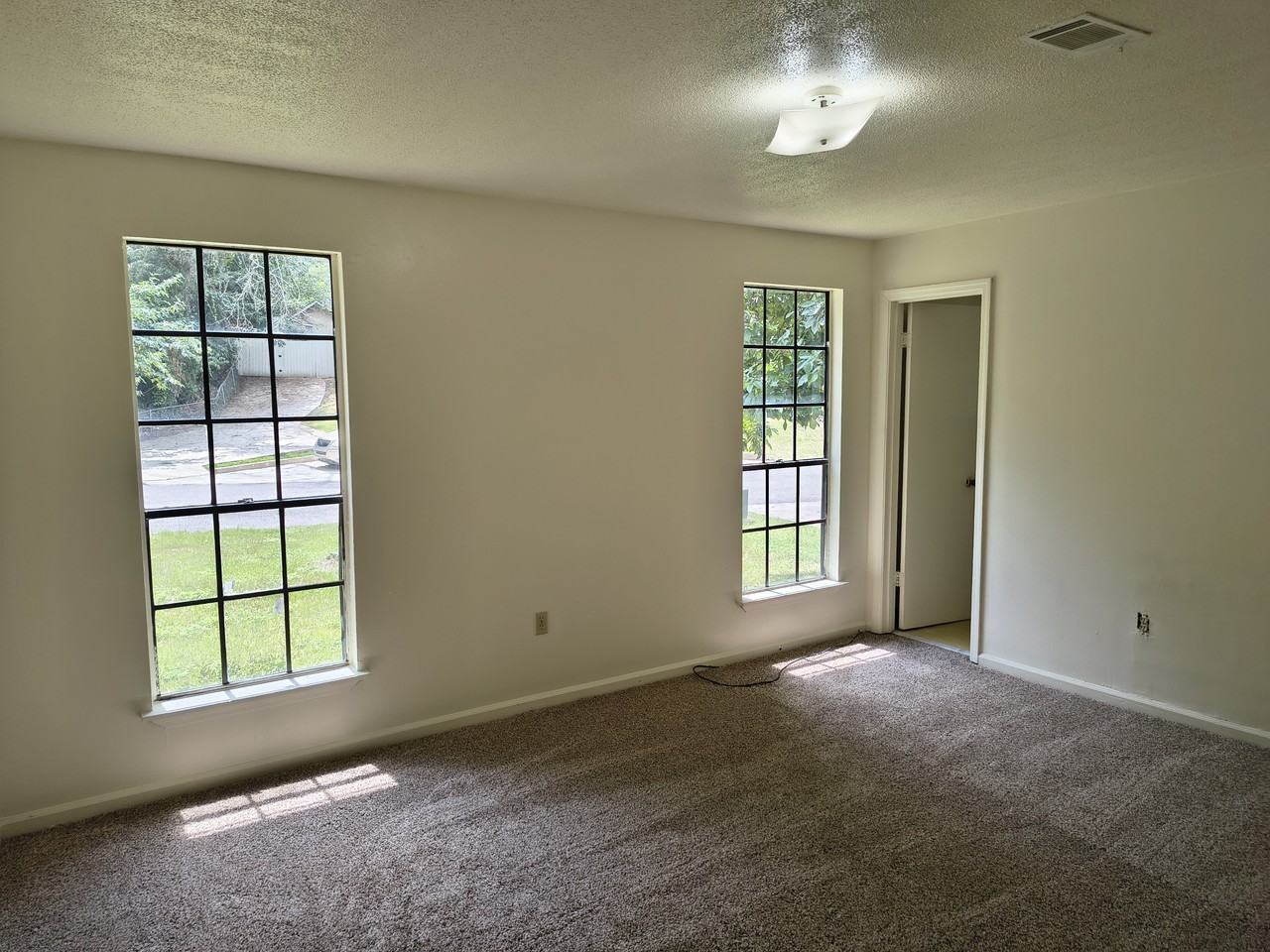 2523 Hanover St - Photo 7 of 12