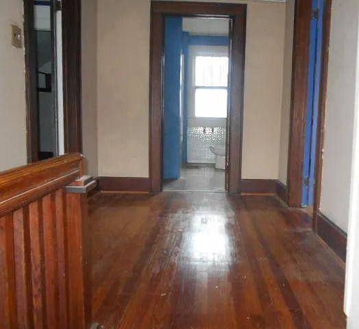 1115 S 18th St - Photo 3 of 6
