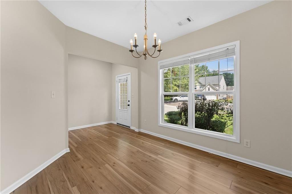 2626 Fresian Ct - Photo 5 of 33