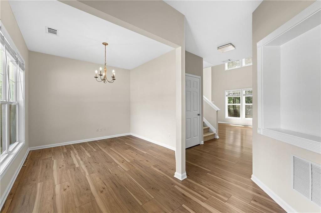 2626 Fresian Ct - Photo 6 of 33