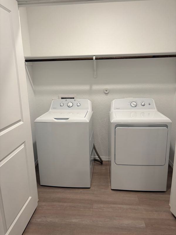 930 Cook Bnd - Photo 3 of 14