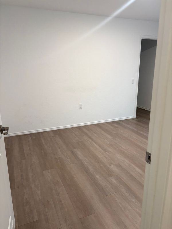 930 Cook Bnd - Photo 4 of 14