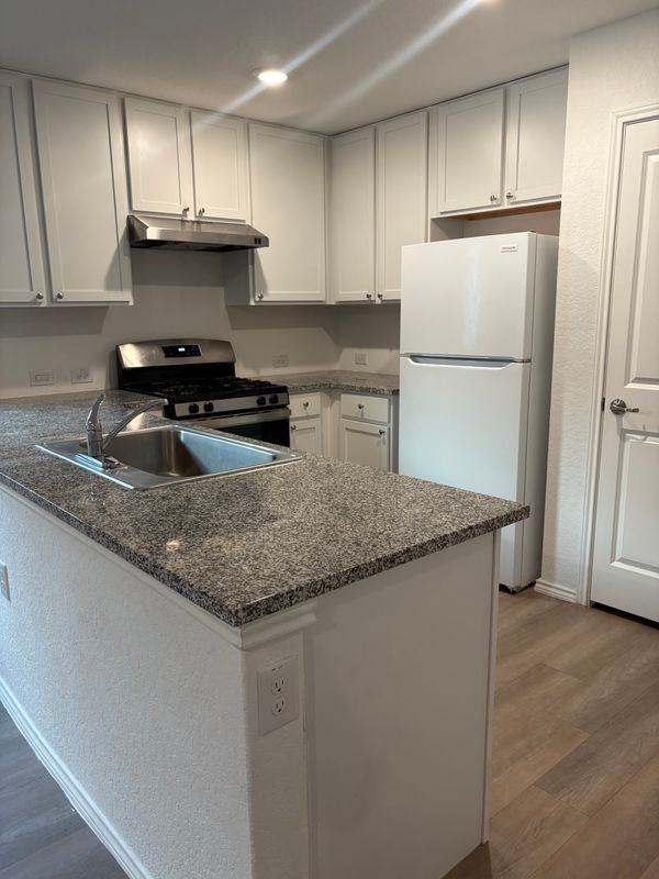 930 Cook Bnd - Photo 7 of 14