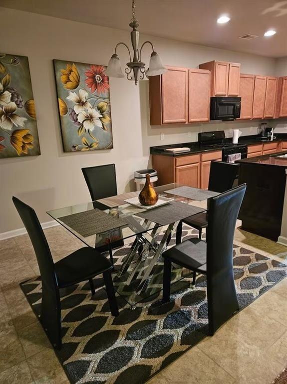 1401 Worcester Trl - Photo 2 of 16