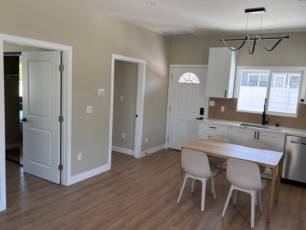 5928 N Muscatel Ave - Photo 2 of 19