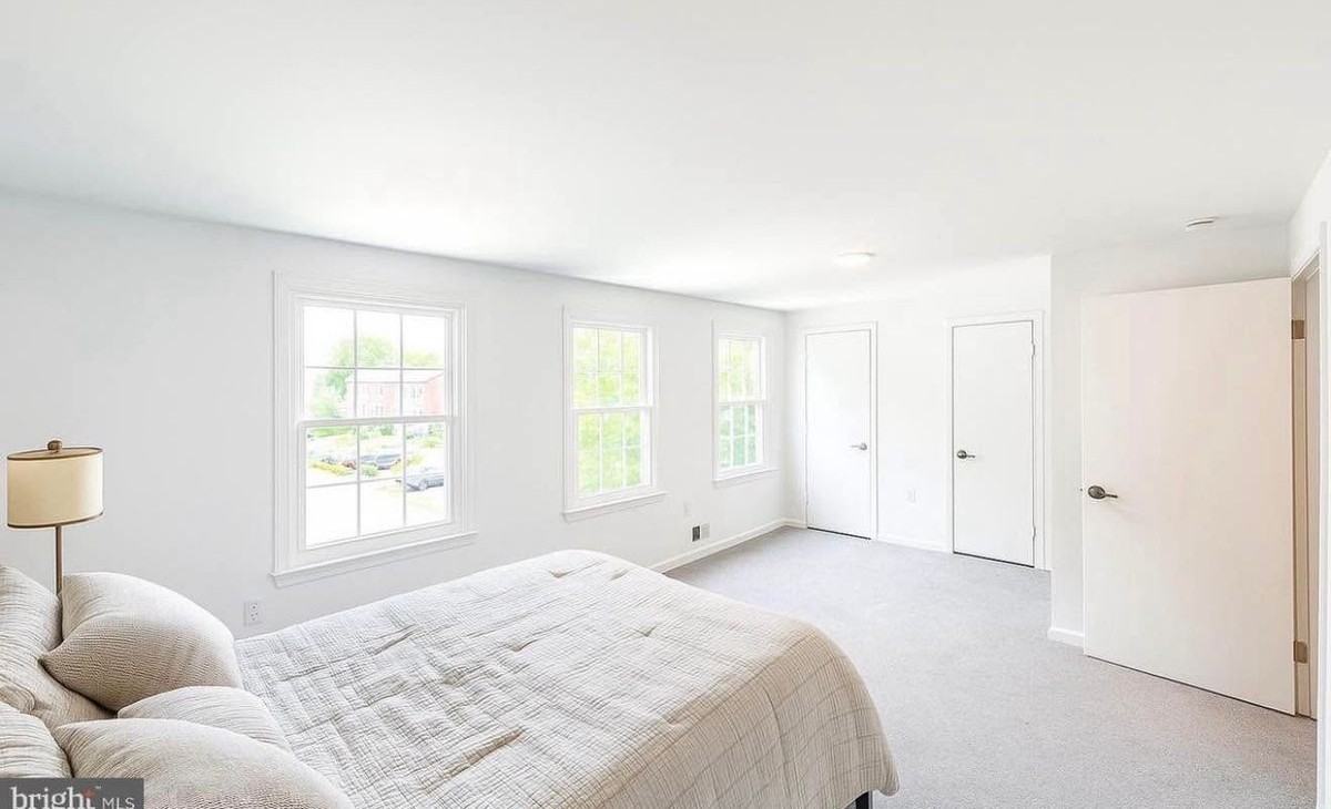 7950 Central Park Cir - Photo 7 of 18