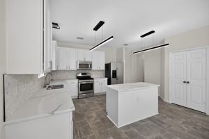 featured image of 1521 Stanford Dr
