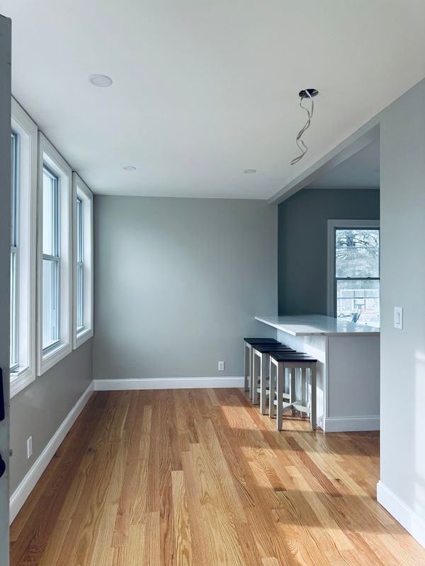 8 Burke St - Photo 3 of 18