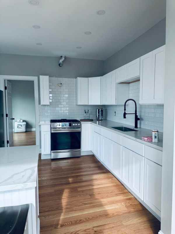 8 Burke St - Photo 4 of 18