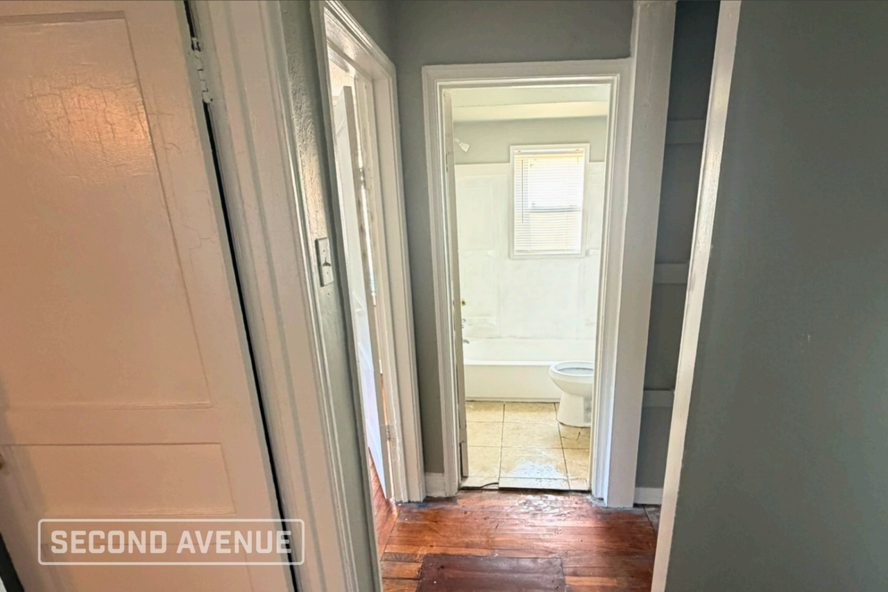 2461 Lowell Ave - Photo 4 of 15