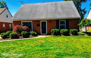 featured image of 4662 W 158th St