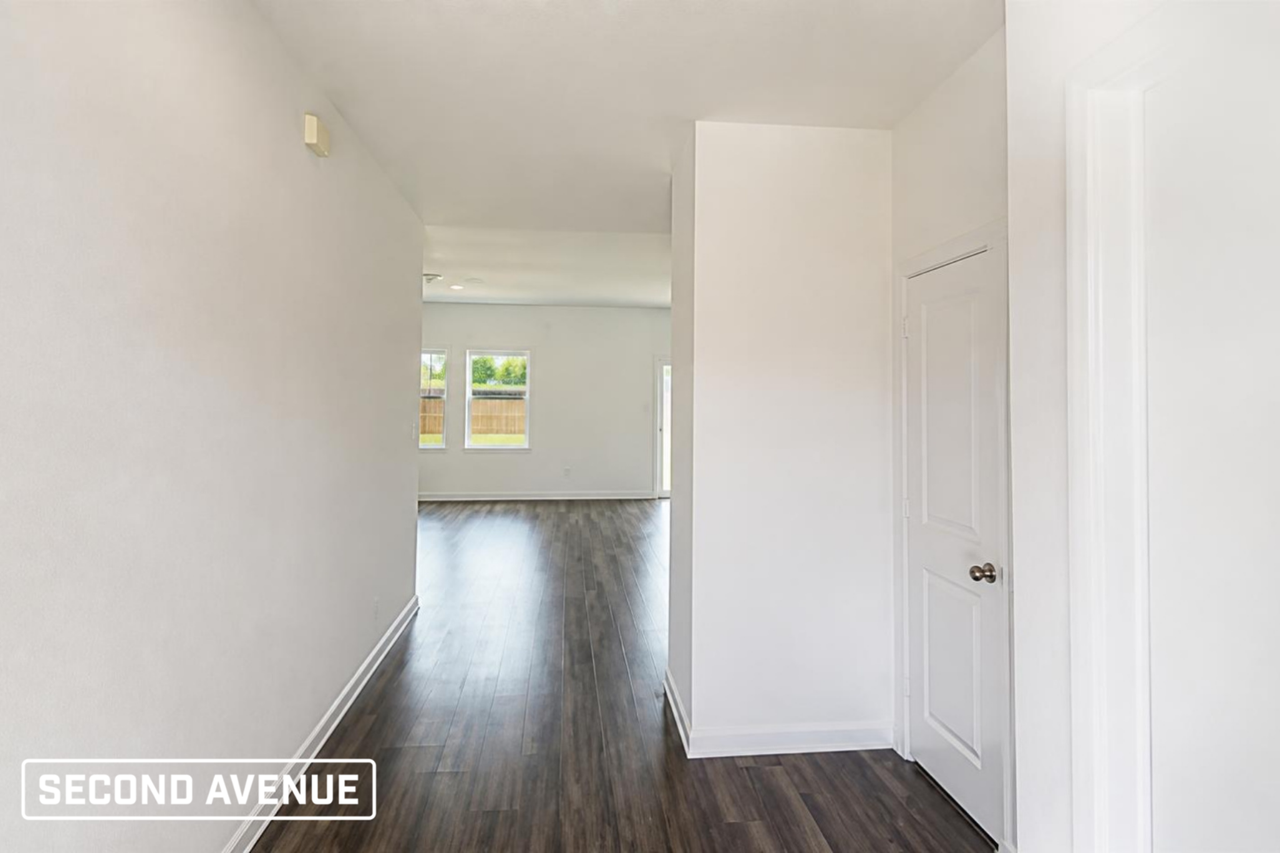 775 Richmond Dr - Photo 2 of 21