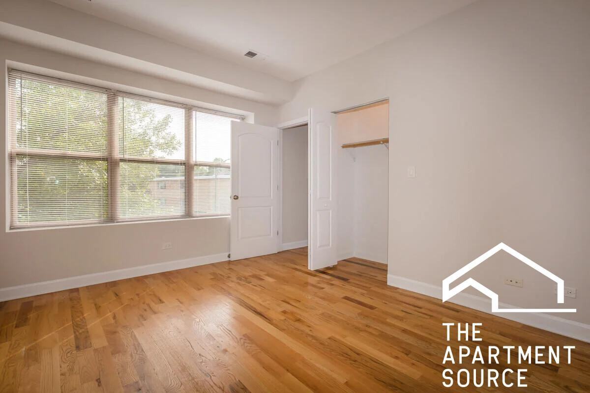 7229 N Rogers Ave #3E - Photo 4 of 7