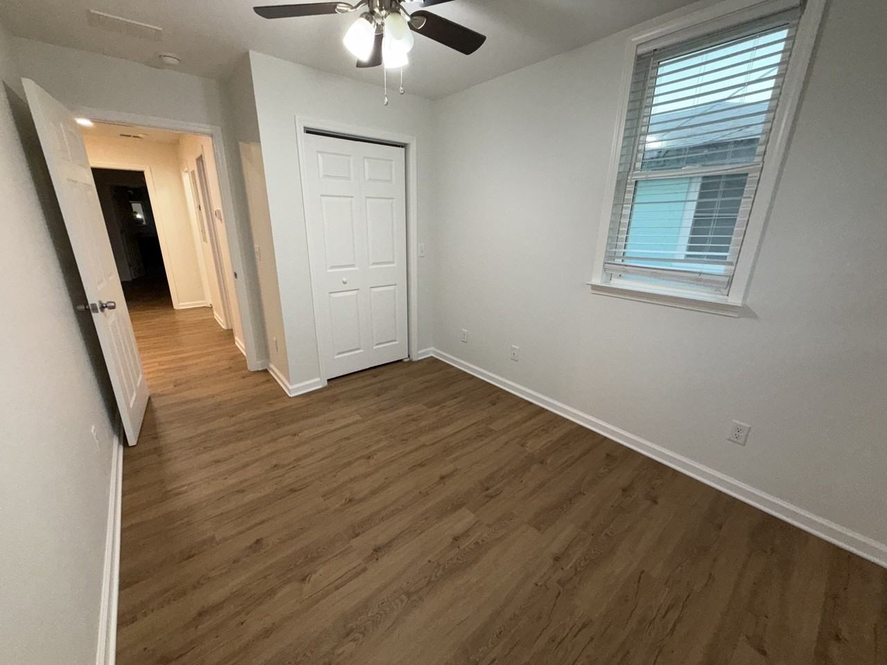 212 Romney St - Photo 6 of 46