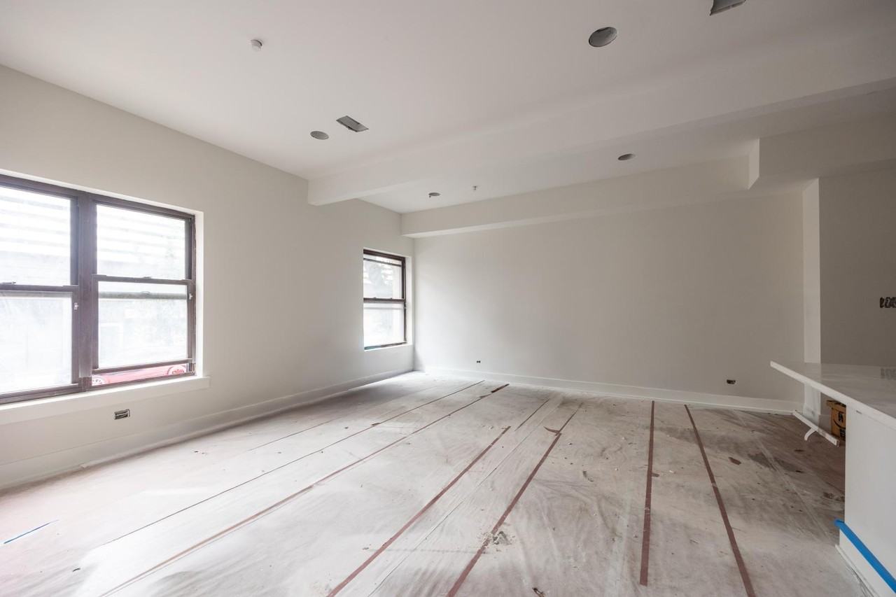4335 N Dayton St #2 - Photo 3 of 12