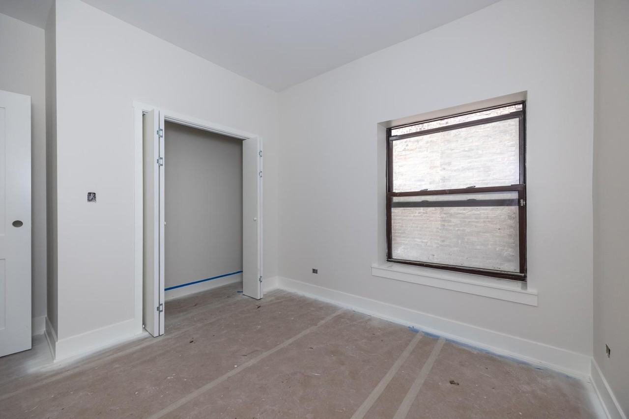 4335 N Dayton St #2 - Photo 5 of 12
