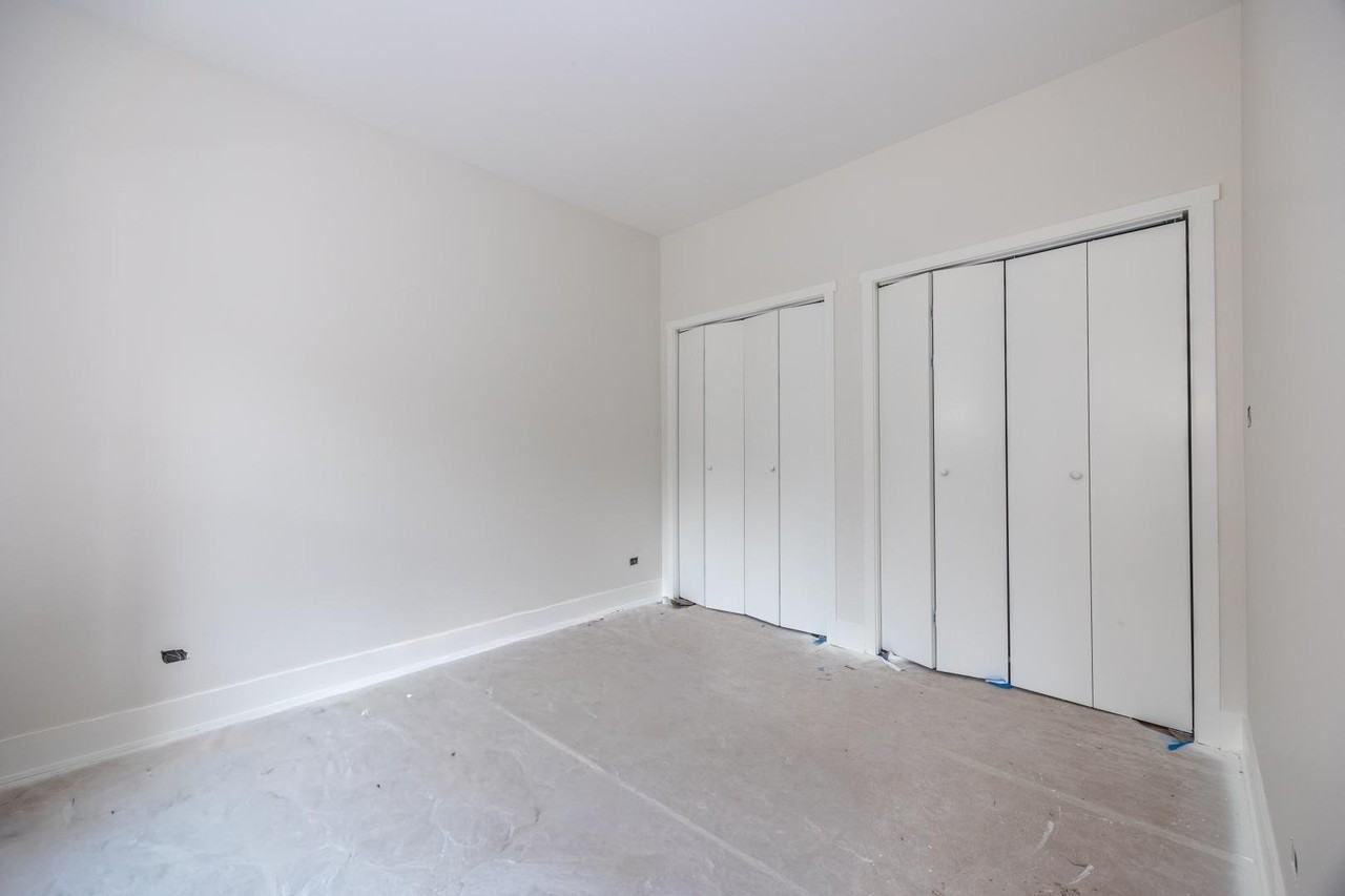 4335 N Dayton St #2 - Photo 6 of 12