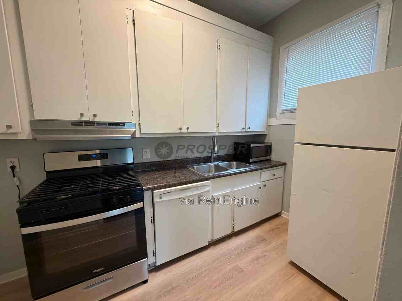 26 Ashton St #A - Photo 6 of 16