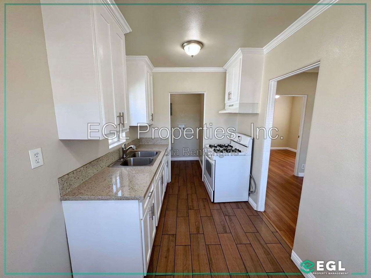 648 W 91st St - Photo 5 of 9
