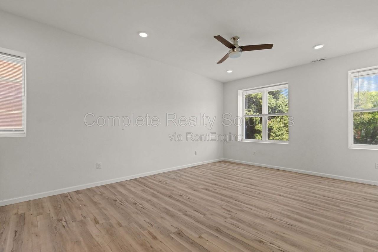 3255 Nebraska Ave #3253-2N - Photo 5 of 23