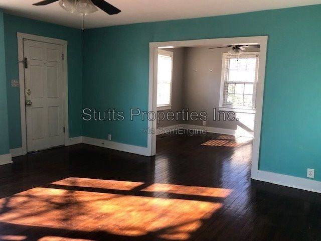 1544 Sherrod Ave - Photo 3 of 15