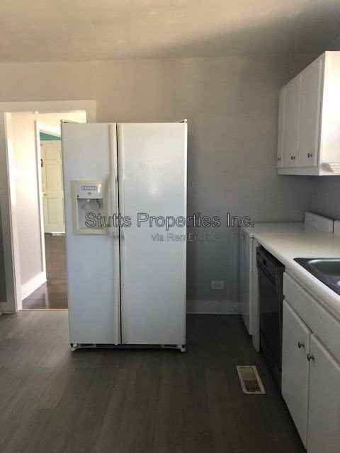1544 Sherrod Ave - Photo 6 of 15