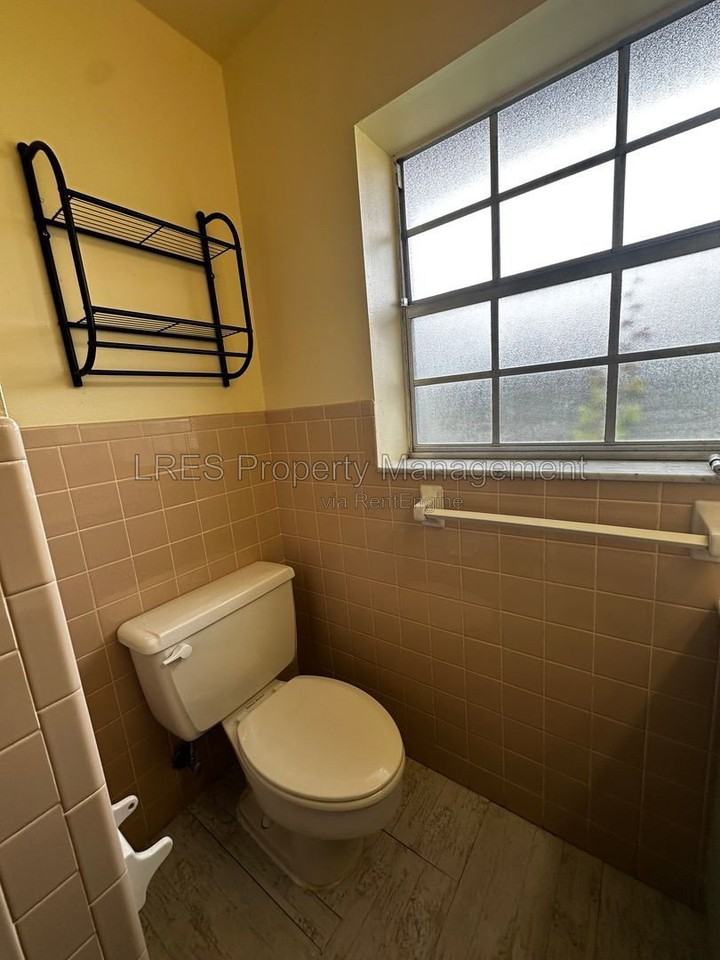 2719 Merrie Oaks Rd - Photo 7 of 46