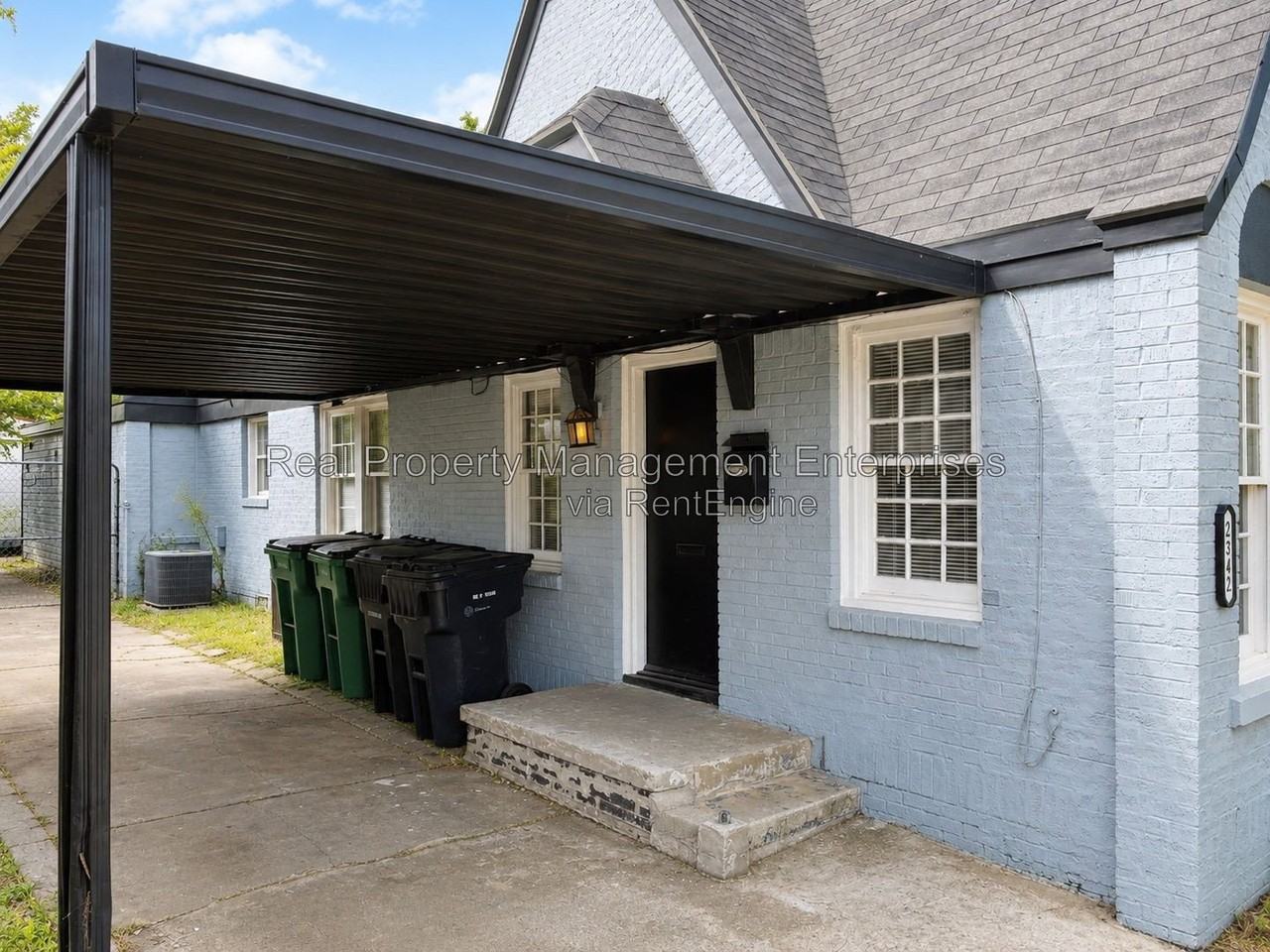 2342 Nw 11th St - Photo 3 of 40