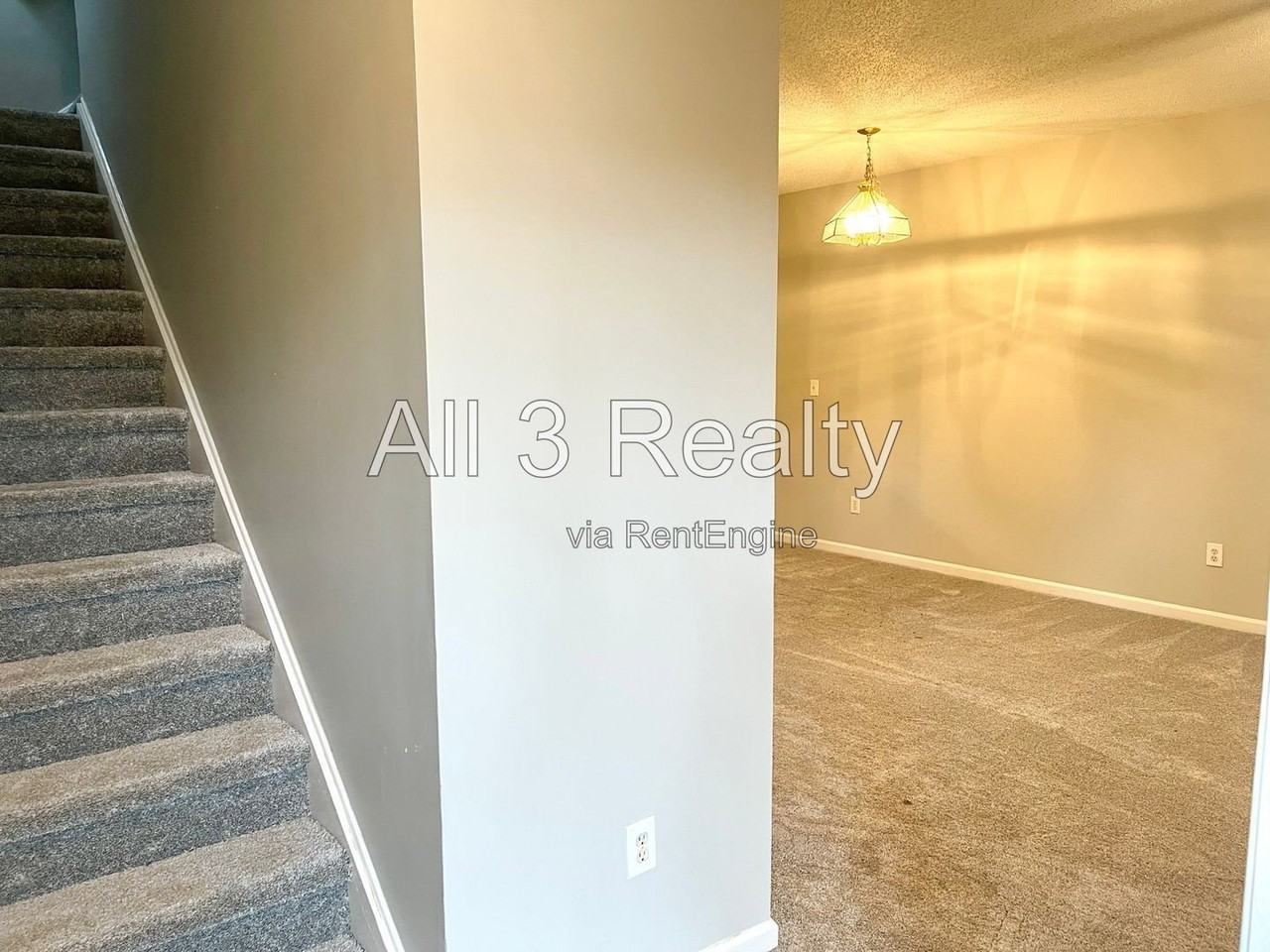 2373 Brianna Dr - Photo 2 of 20