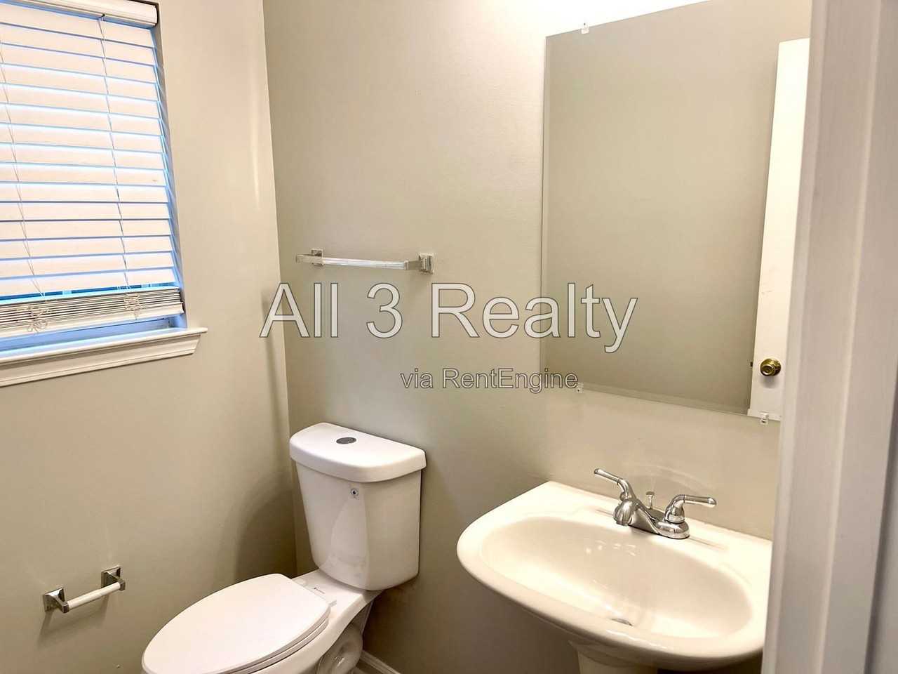 2373 Brianna Dr - Photo 7 of 20